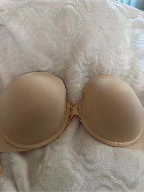 NWOT Victoria's Secret Nude Strapless Push-Up Bra
